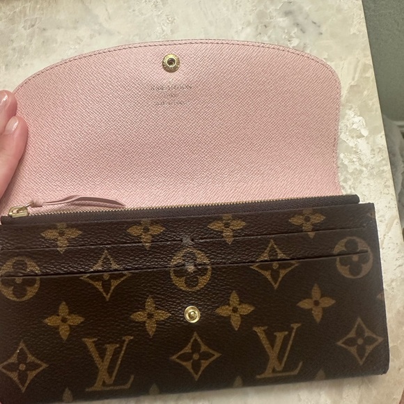 Louis Vuitton Emilie Monogram Wallet Rose Ballerine - Picture 7 of 10